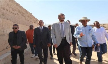 محافظ سوهاج يتفقد عددا من مشروعات الرصف والخدمات العامة بطريق الصلعا