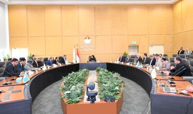 وزيرة الإسكان تعقد اجتماعًأ موسعًا لمتابعة موقف تنفيذ مشروعات المبادرة الرئاسية "حياة كريمة"