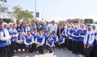 وزير الشباب ومحافظ الإسكندرية يفتتحان ملعب مشروع بيبسي ستارز بالمدينة الشبابية بأبو قير