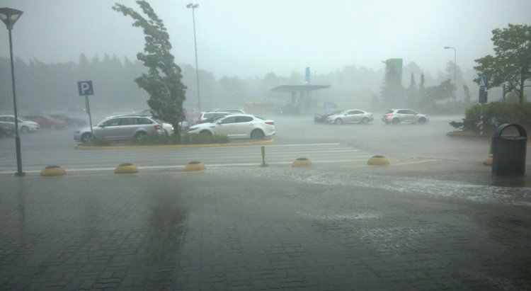 الطقس اليوم الجمعة 13-3-2026.. تقلبات جوية وأمطار ورياح مثيرة للرمال والأتربة